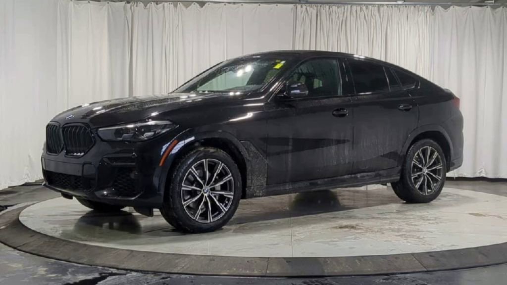 Used 2023 BMW X6 xDrive40i w/ M Sport Package image 5