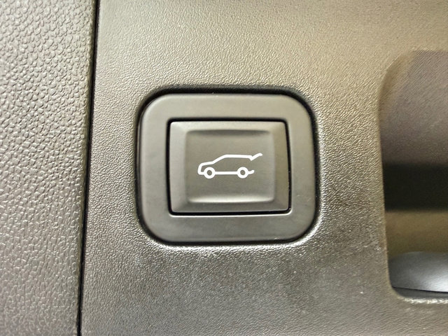 Used 2025 Cadillac XT5 Premium Luxury image 18