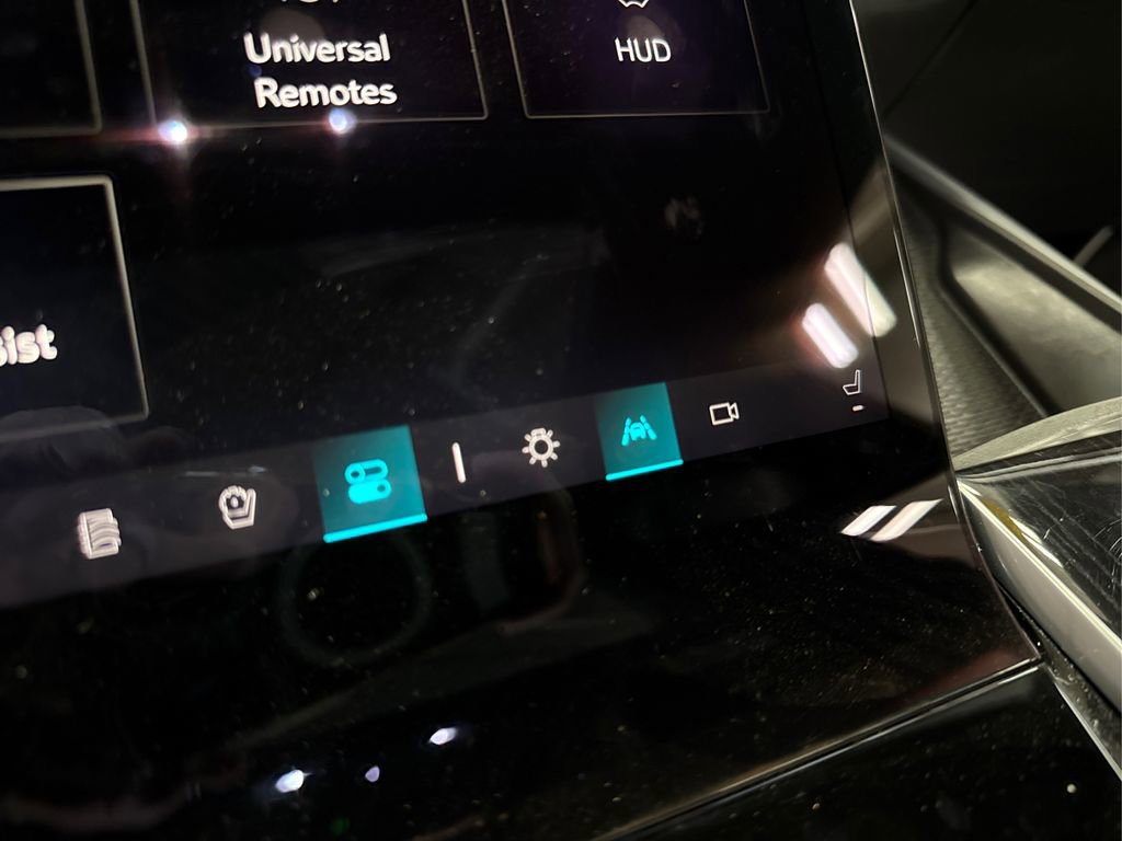 Used 2025 Cadillac Escalade Sport w/ Touring Package image 27