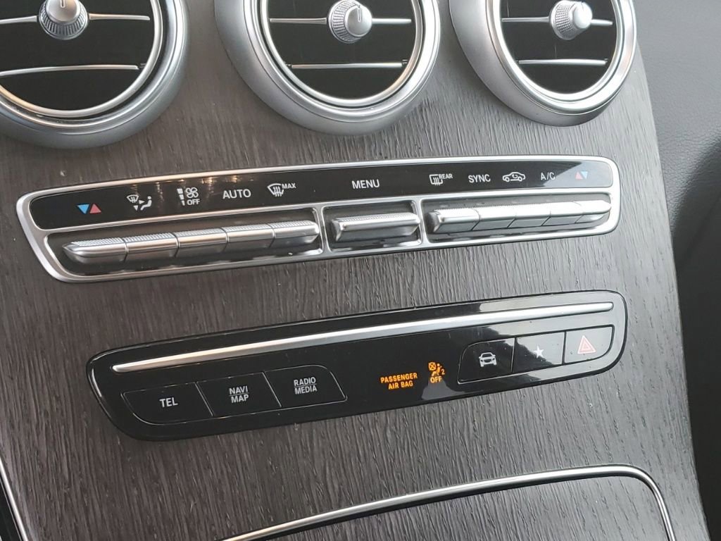 Used 2022 Mercedes-Benz GLC 300 4MATIC image 22