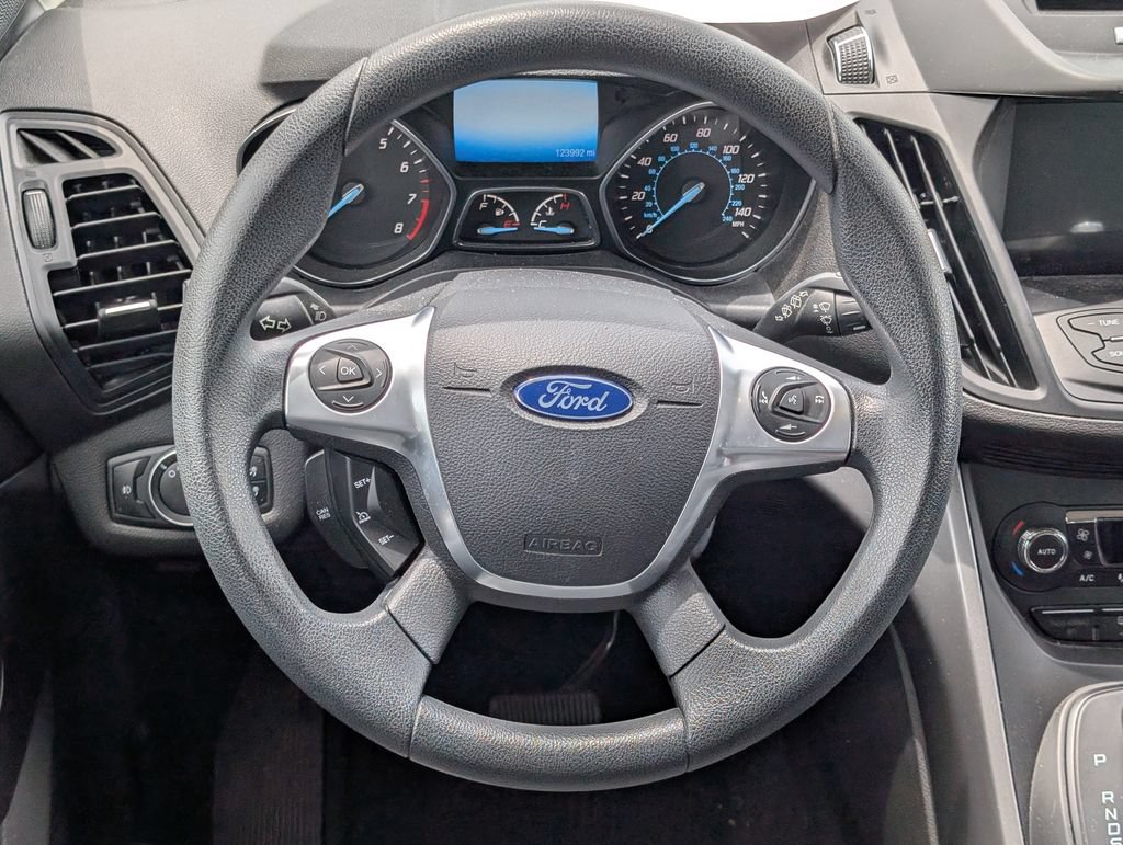 Used 2016 Ford Escape SE w/ Equipment Group 201A FWD image 11