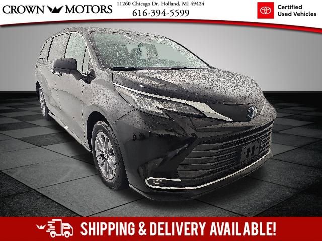 Certified 2023 Toyota Sienna XLE FWD image 1