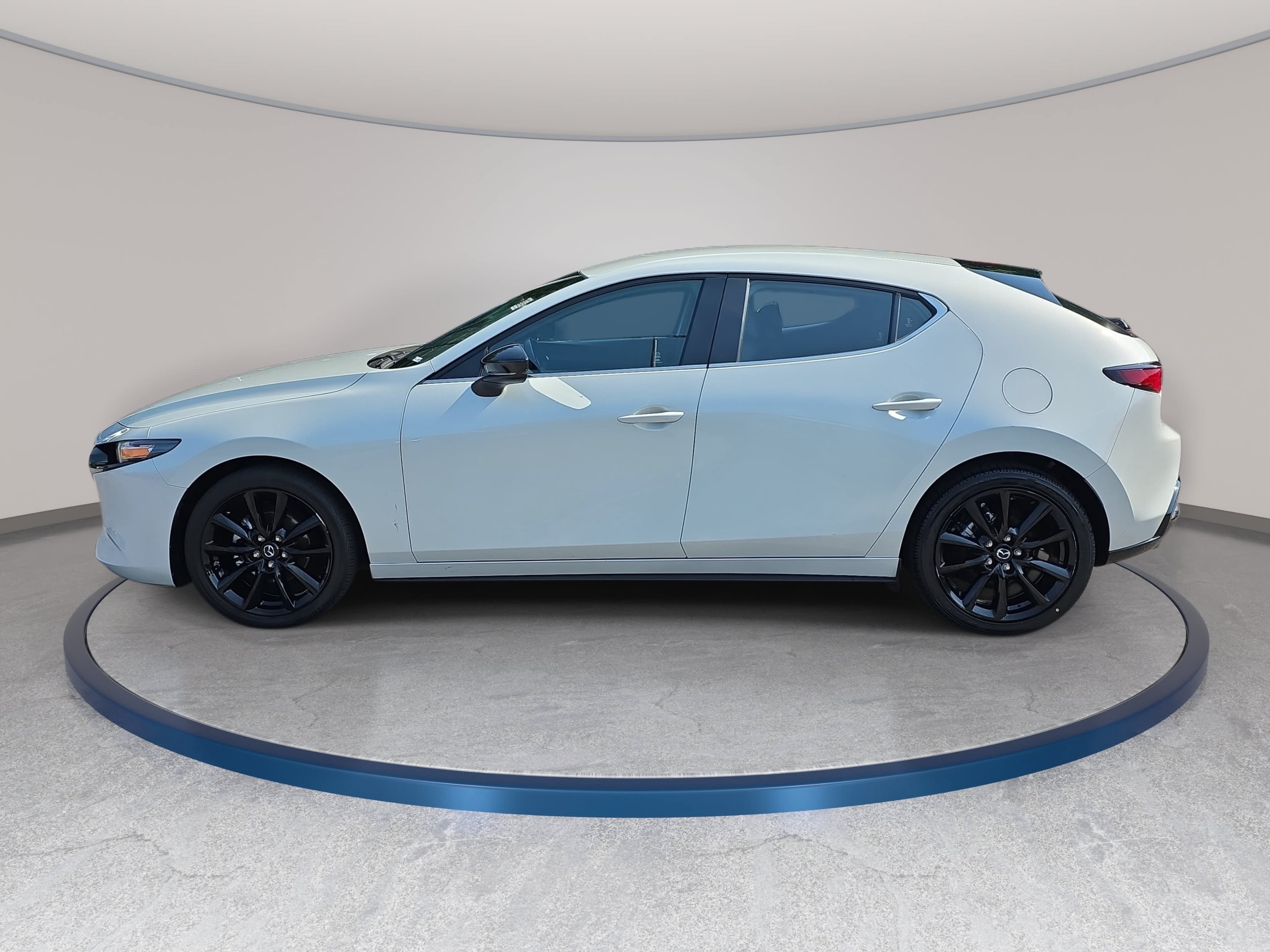 Used 2024 MAZDA MAZDA3 s FWD image 8