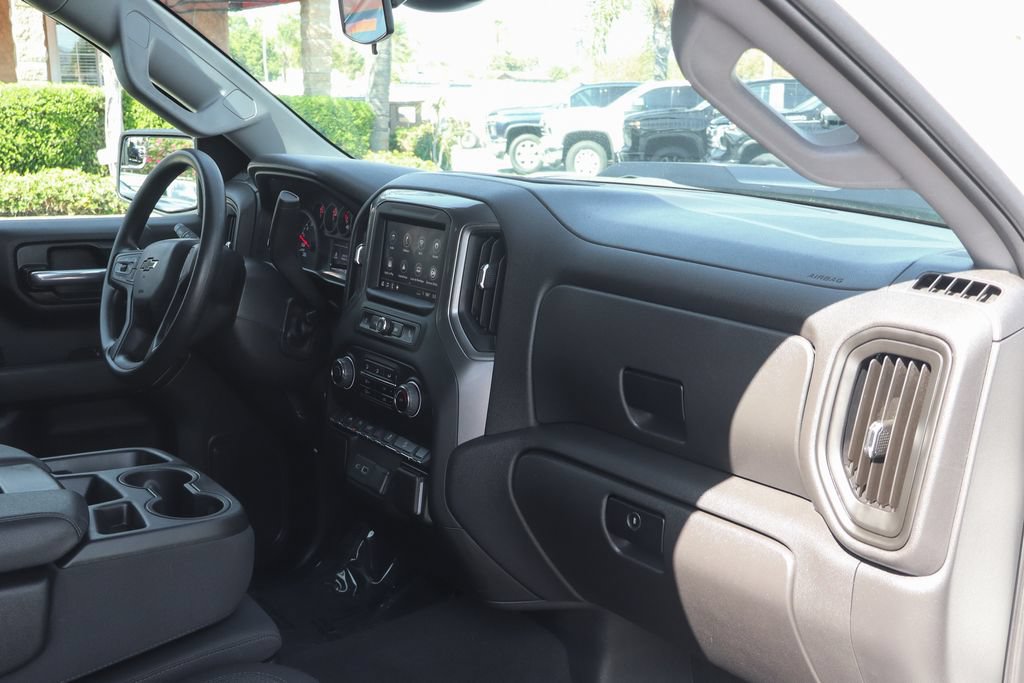 Used 2025 Chevrolet Silverado 1500 Custom Trail Boss w/ Dark Appearance Package AWD/4WD image 44