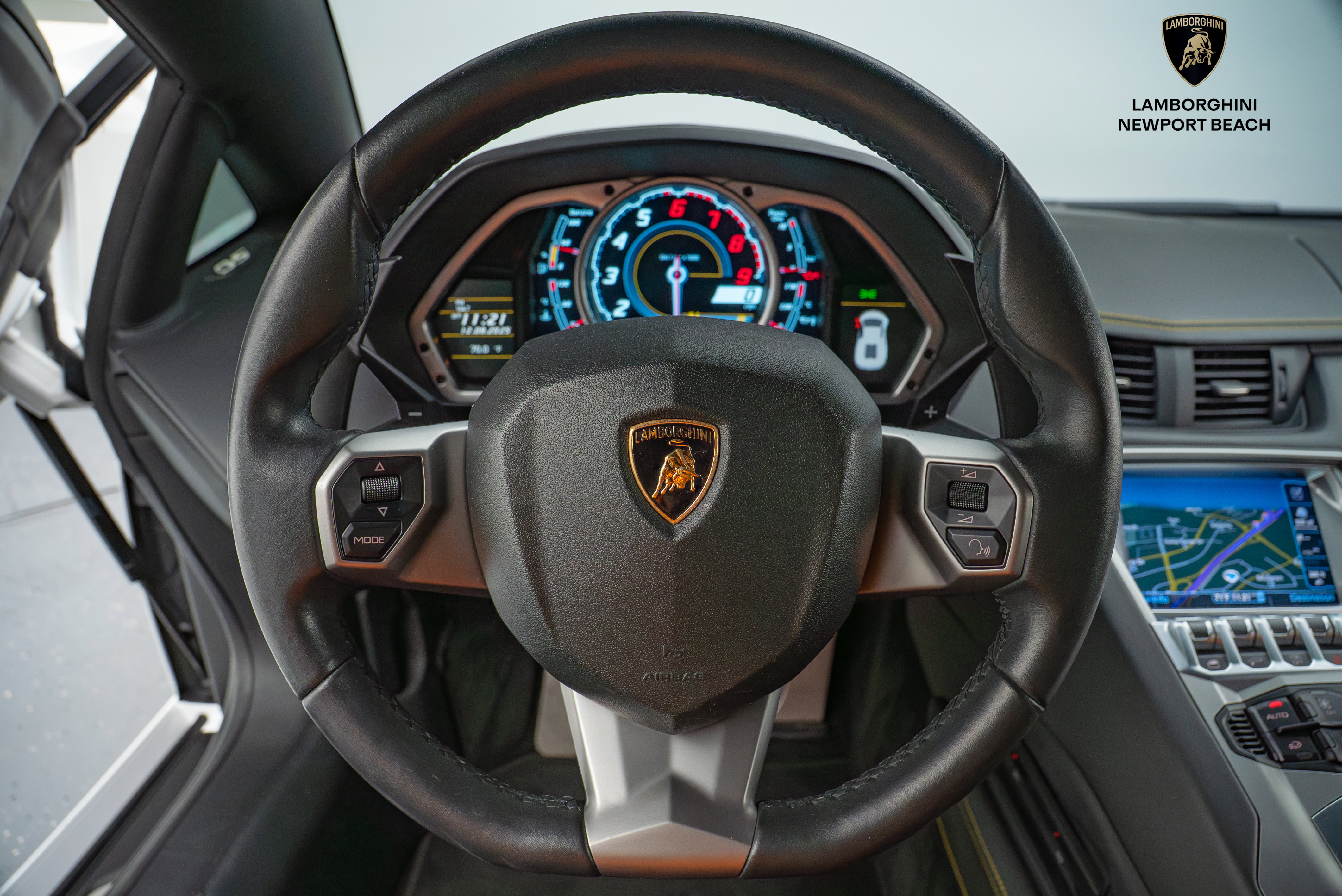 Used 2014 Lamborghini Aventador LP 700-4 image 30