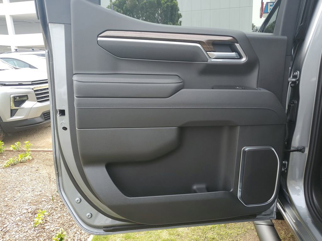 New 2026 Chevrolet Silverado 1500 RST w/ Redline Edition image 8