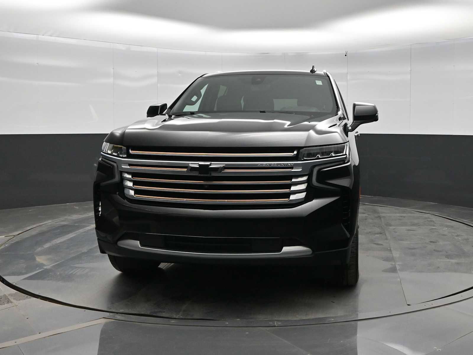 Used 2021 Chevrolet Tahoe High Country image 3