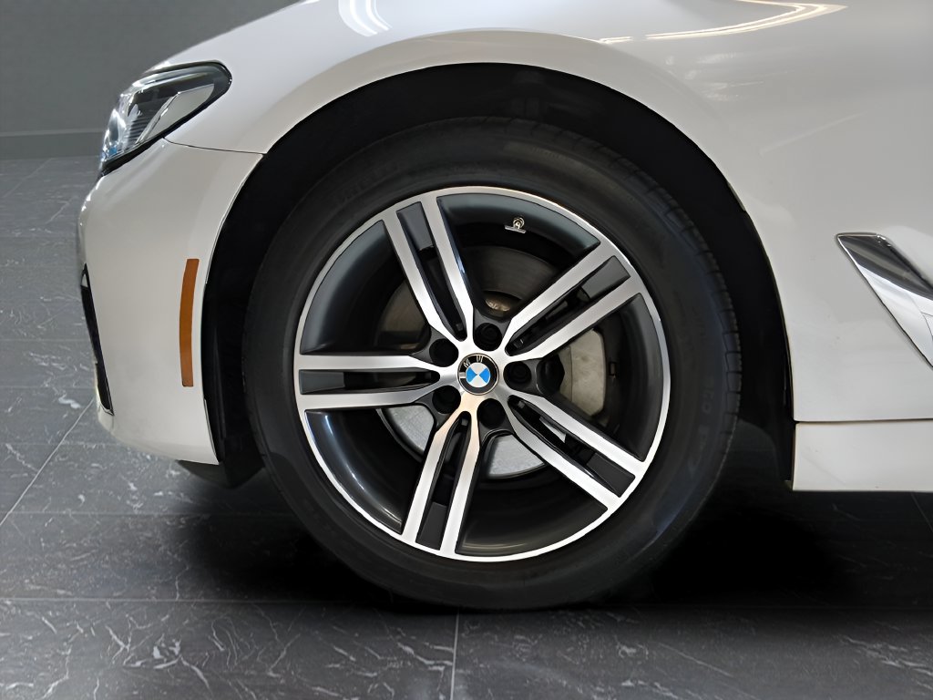 Used 2023 BMW 530i xDrive w/ M Sport Package AWD/4WD image 28