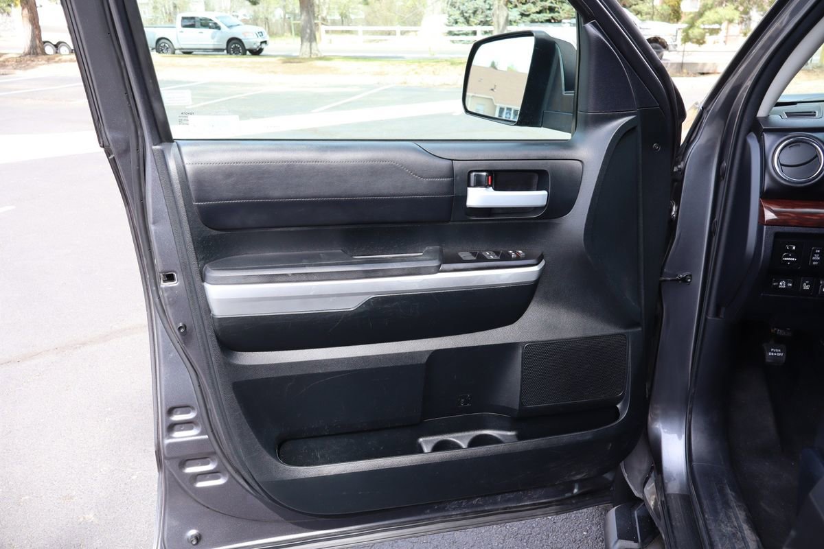 Used 2017 Toyota Tundra Limited AWD/4WD image 24