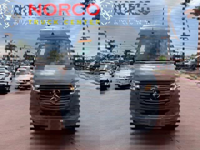 Used 2019 Mercedes-Benz Sprinter 144 image 3