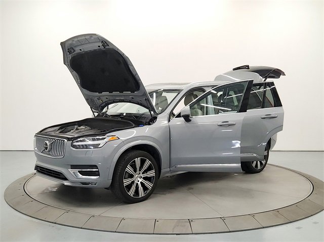 Used 2024 Volvo XC90 B5 Plus image 11