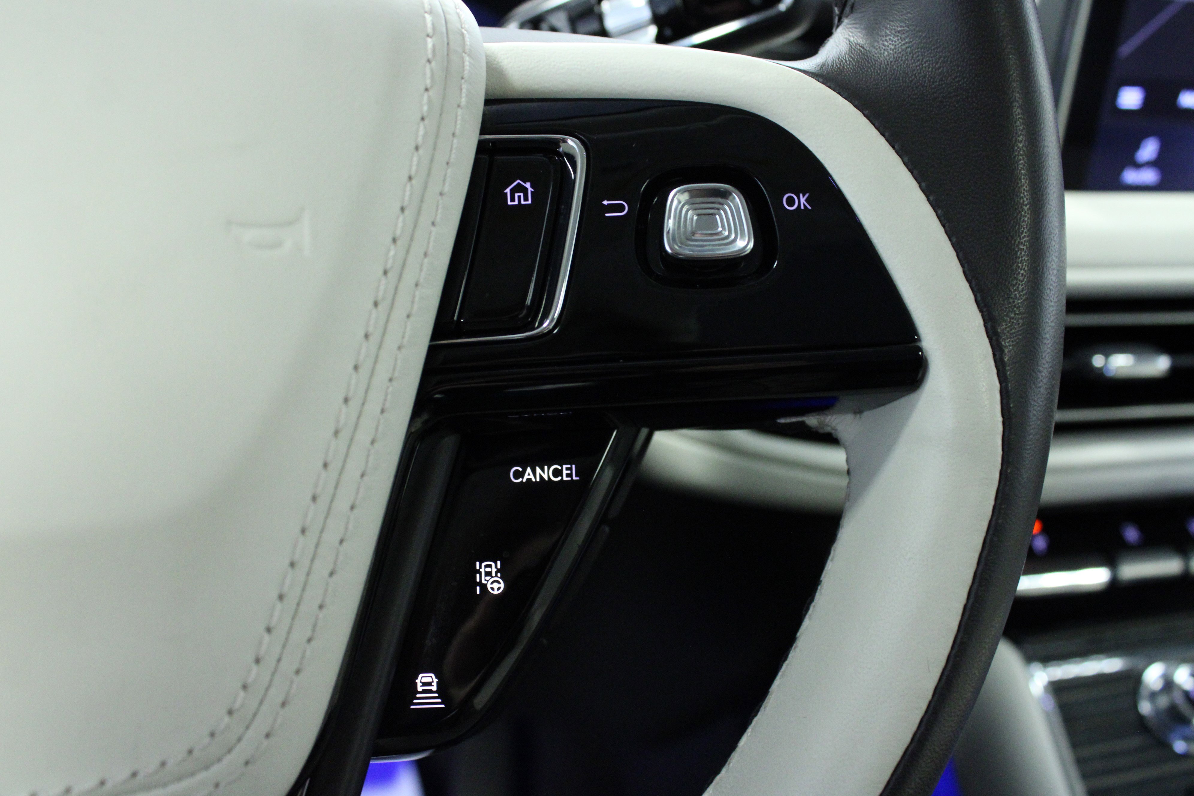 Used 2024 Lincoln Aviator Black Label w/ Dynamic Handling Package image 22