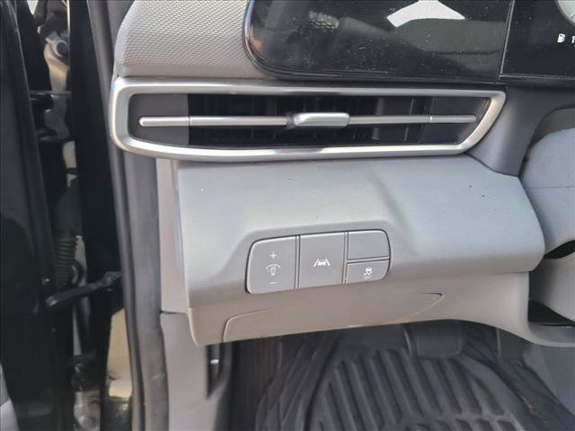 Used 2023 Hyundai Elantra SEL w/ Convenience Package FWD image 11