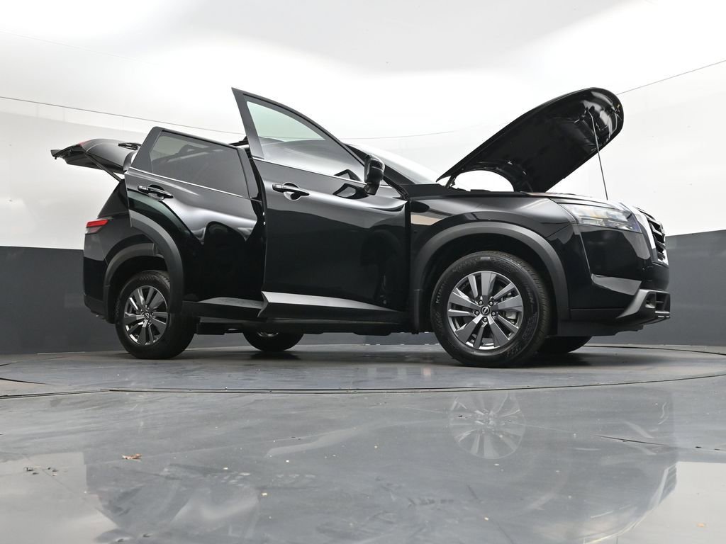 Used 2025 Nissan Pathfinder SV AWD/4WD image 53