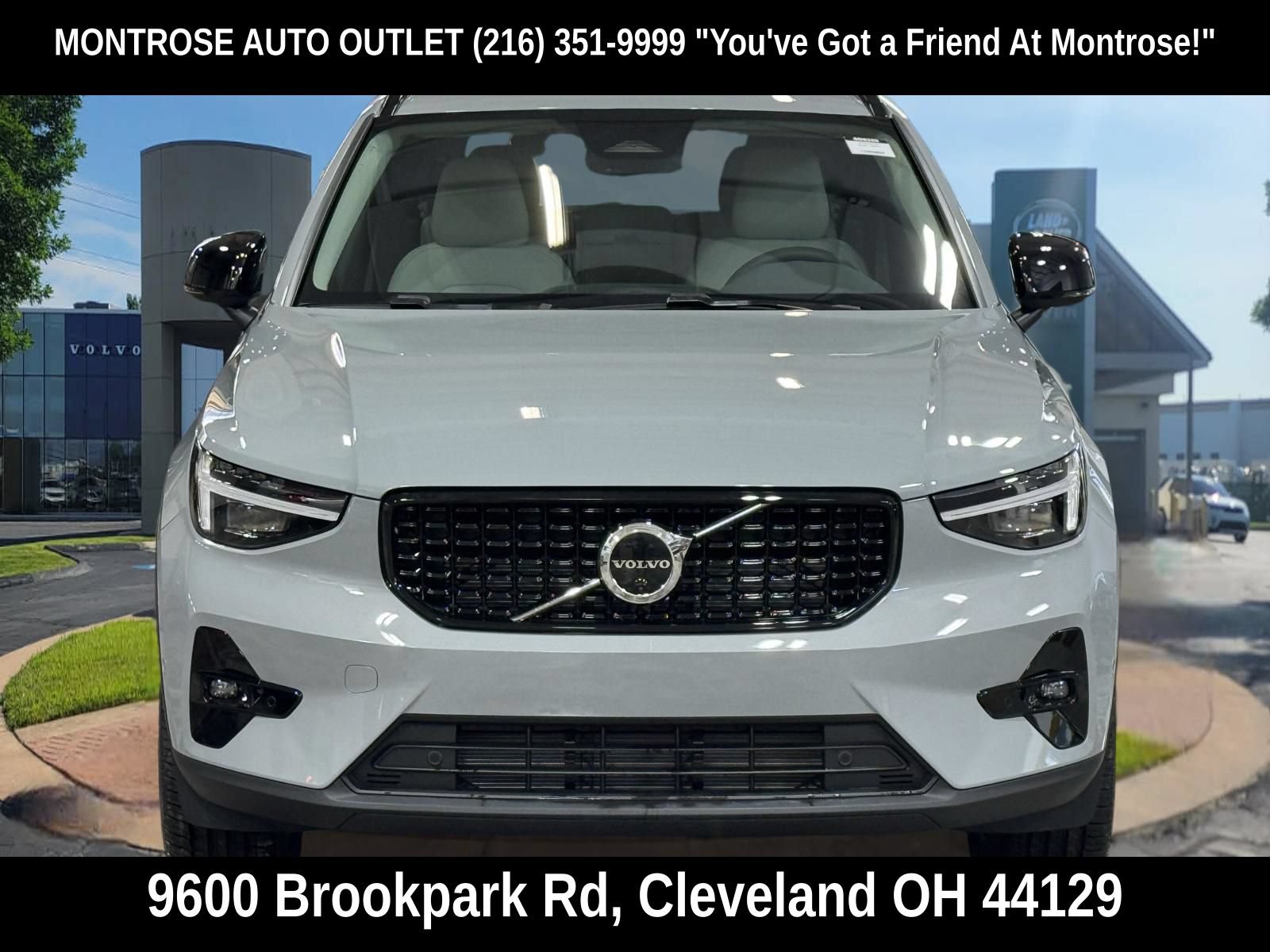New 2026 Volvo XC40 B5 Plus w/ Protection Package Premier AWD/4WD image 9