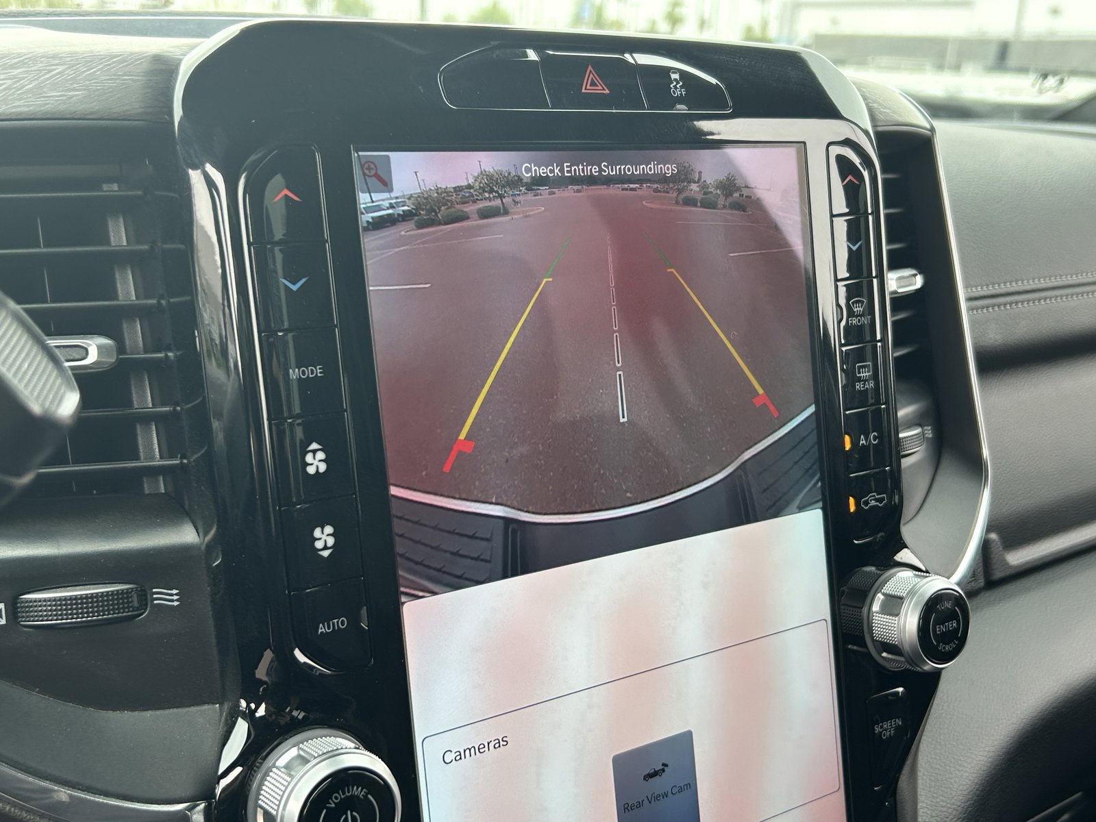 Used 2025 RAM 2500 Laramie image 30