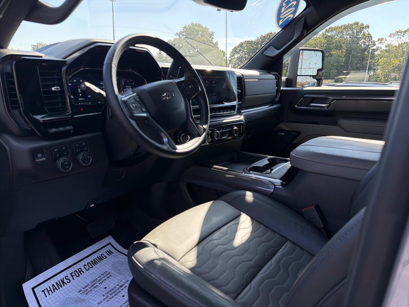 Used 2025 Chevrolet Silverado 2500 ZR2 w/ Technology Package AWD/4WD image 13