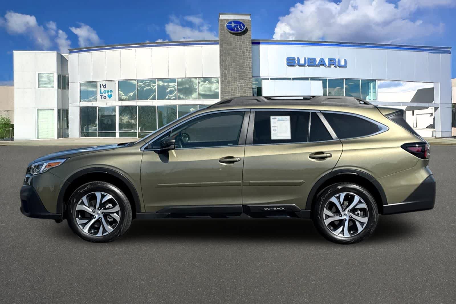 Used 2022 Subaru Outback Limited AWD/4WD image 9