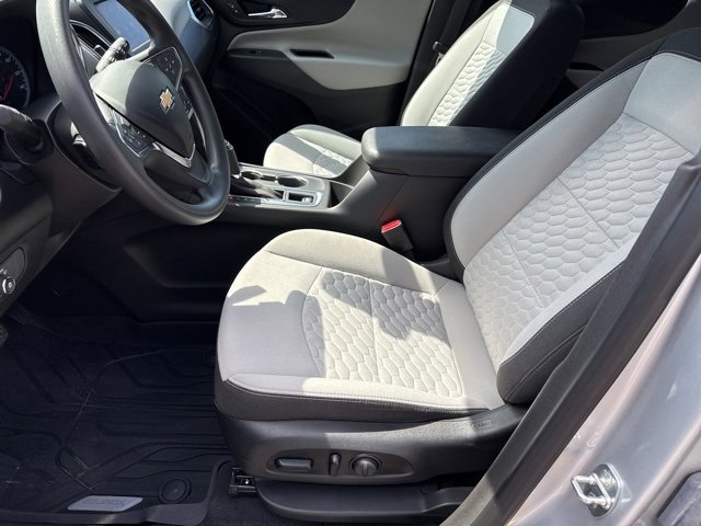 Used 2021 Chevrolet Equinox LS w/ LS Convenience Package image 9