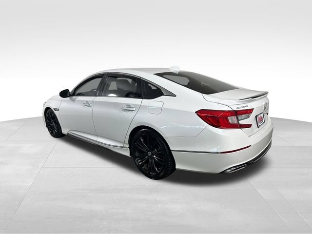 Used 2018 Honda Accord Touring image 4