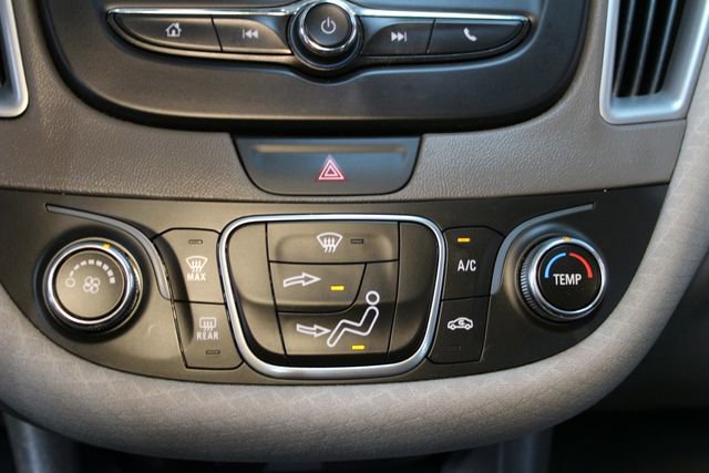 Used 2018 Chevrolet Malibu LS w/ LPO, Convenience Package 2 FWD image 25