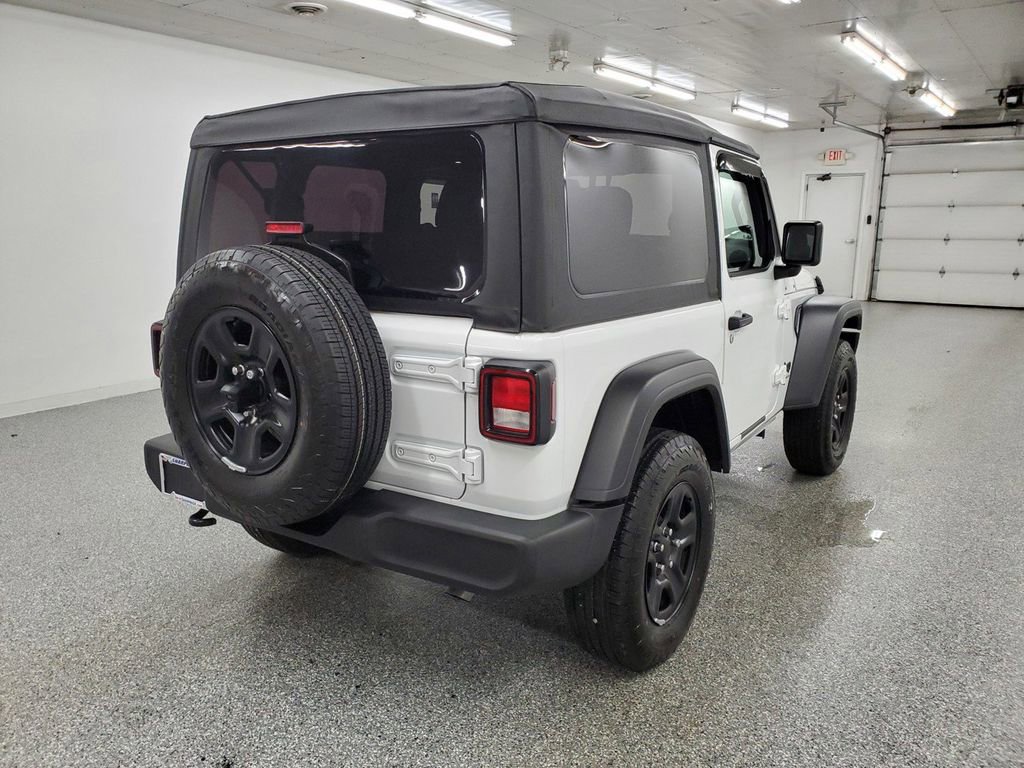 Used 2025 Jeep Wrangler Sport image 4