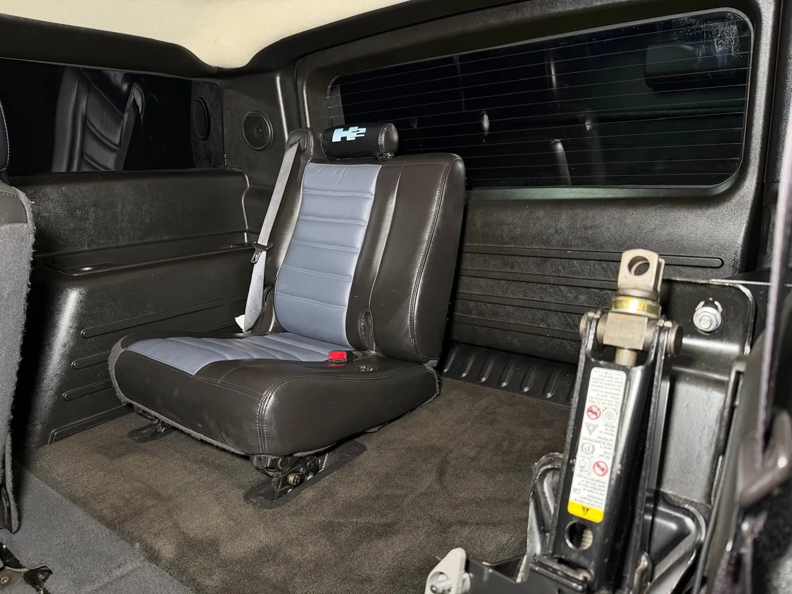 Used 2005 HUMMER H2 w/ Preferred Equipment Group AWD/4WD image 21