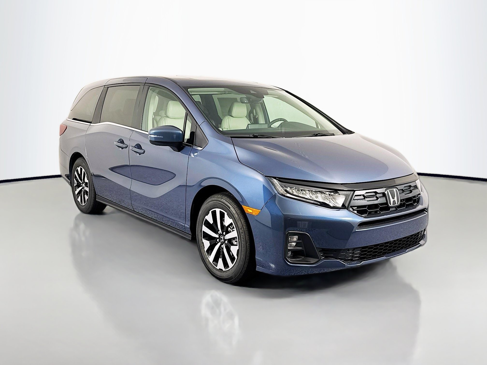 New 2026 Honda Odyssey EX-L image 3
