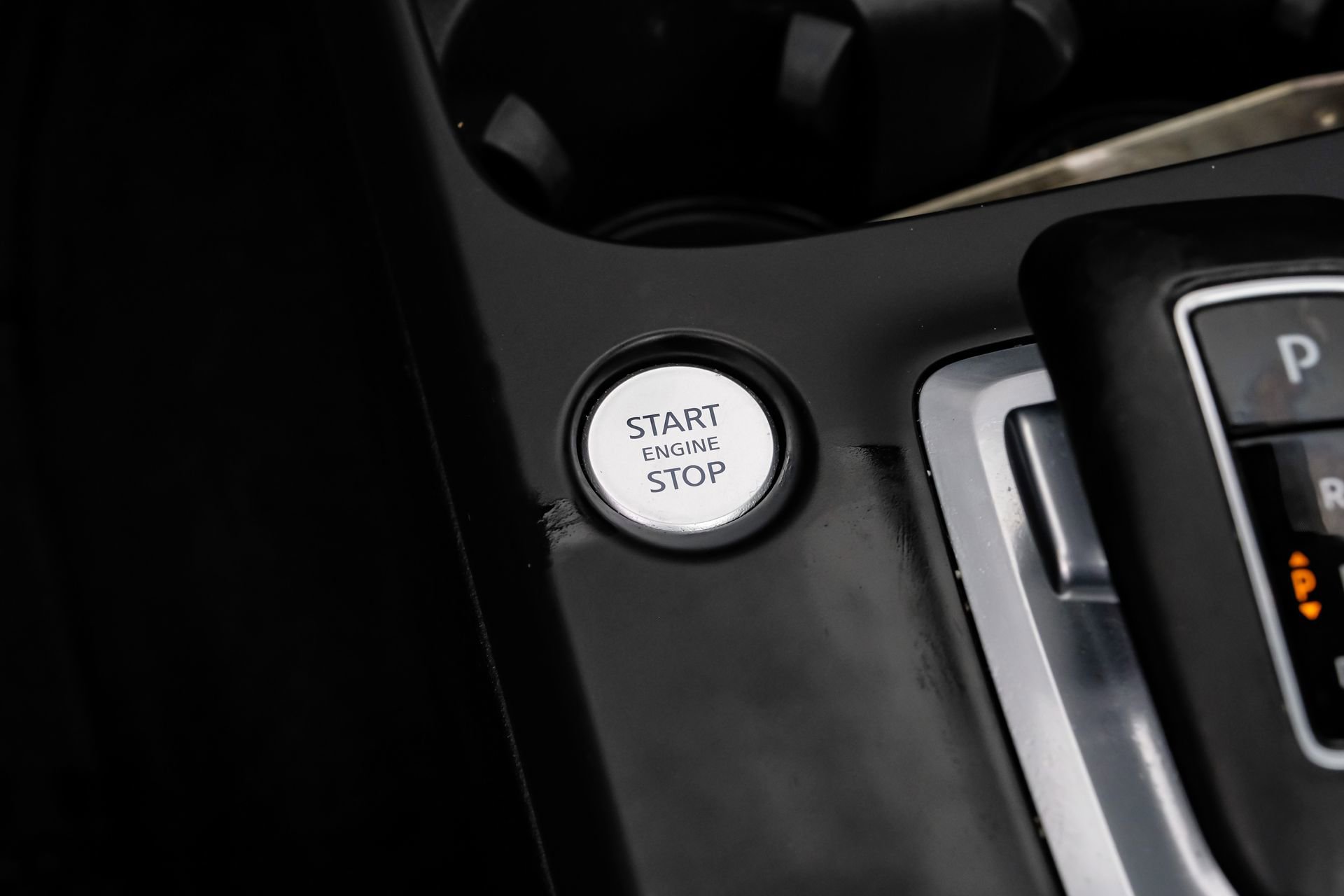 Used 2023 INFINITI QX50 Sensory image 25