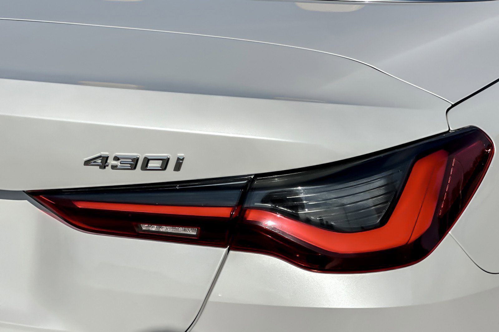 Used 2023 BMW 430i Convertible w/ Convenience Package image 26