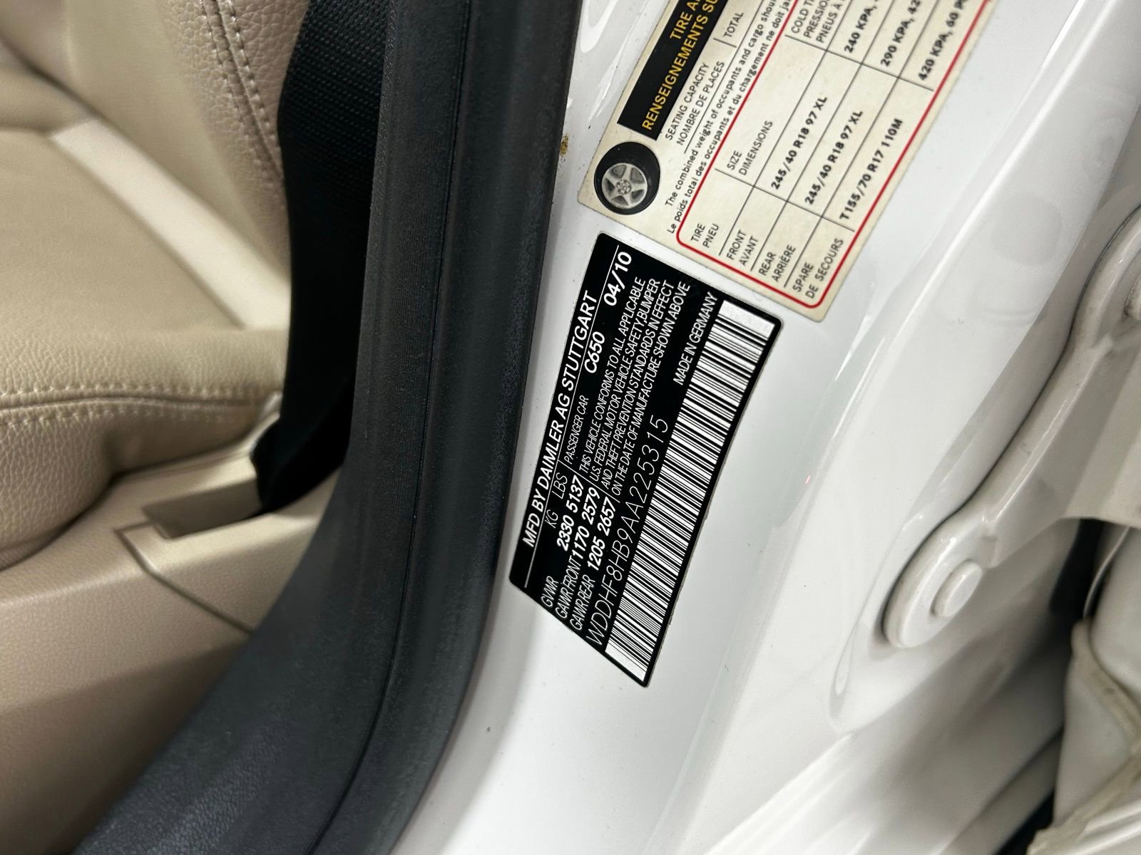 Used 2010 Mercedes-Benz E 350 4MATIC Sedan image 35