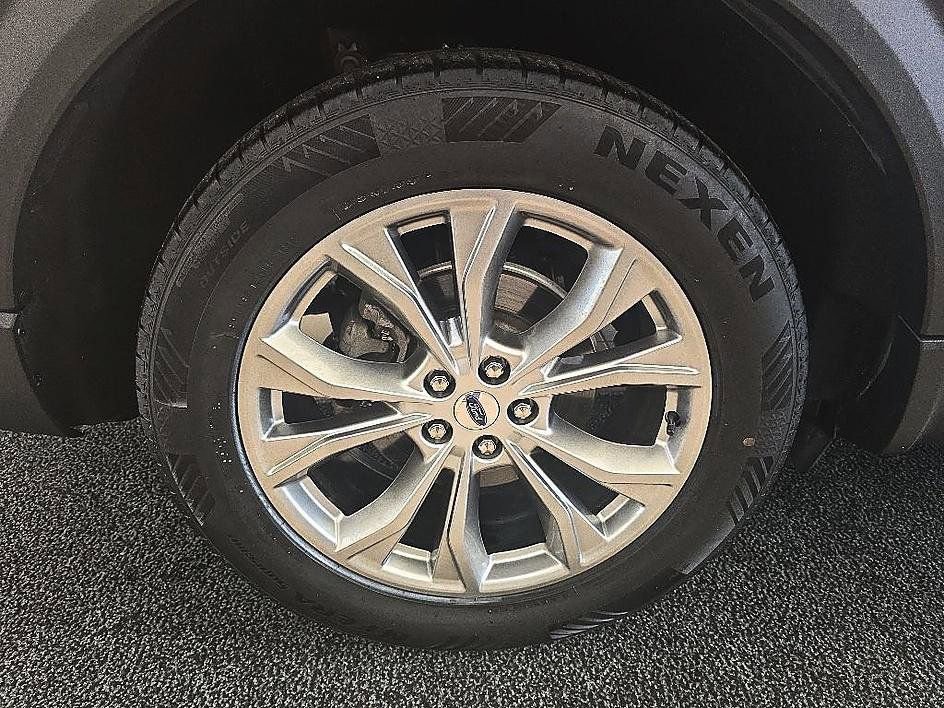 Used 2021 Ford Explorer Limited AWD/4WD image 43