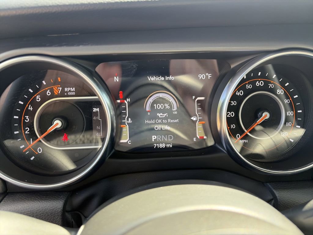 Used 2022 Jeep Wrangler Unlimited Sport AWD/4WD image 33