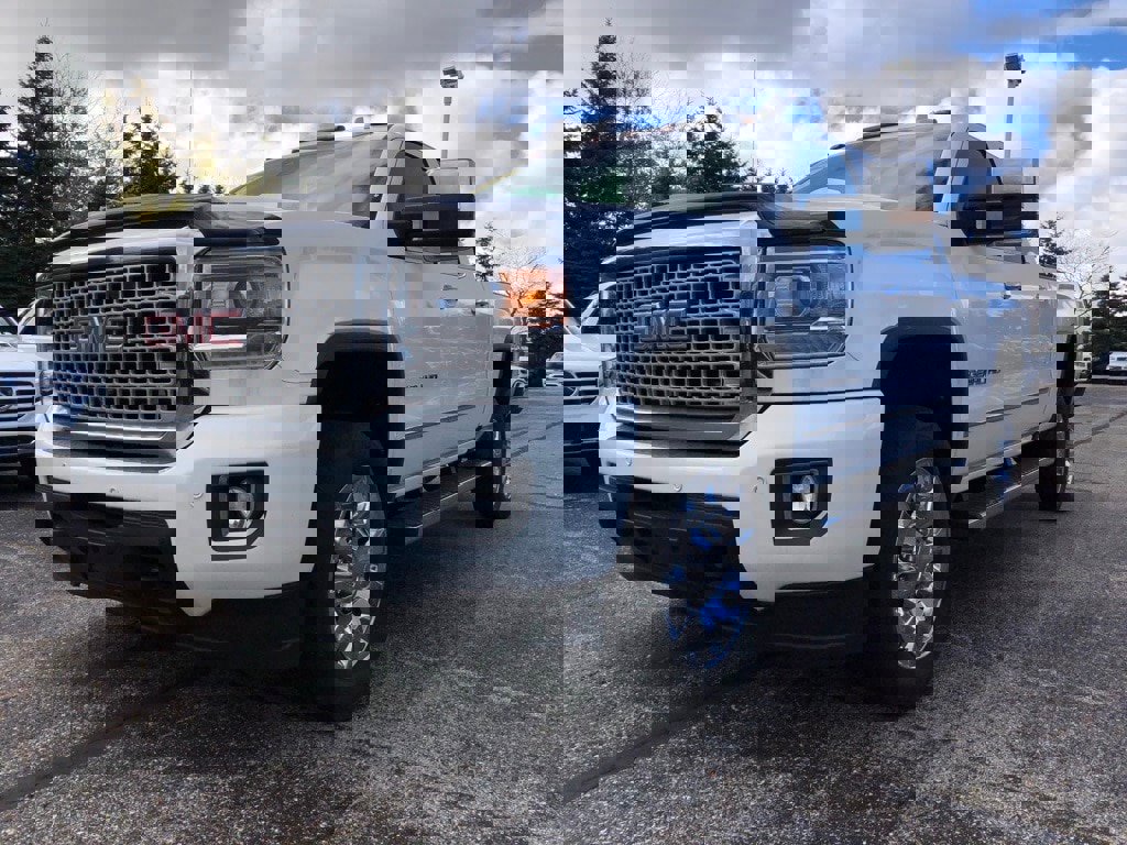 Used 2016 GMC Sierra 2500 Denali w/ Duramax Plus Package image 3