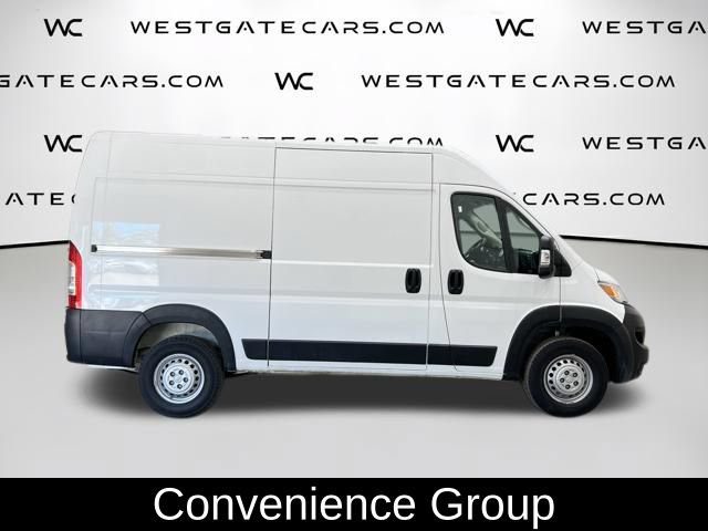 Used 2025 RAM ProMaster 2500 w/ Convenience Group FWD image 4