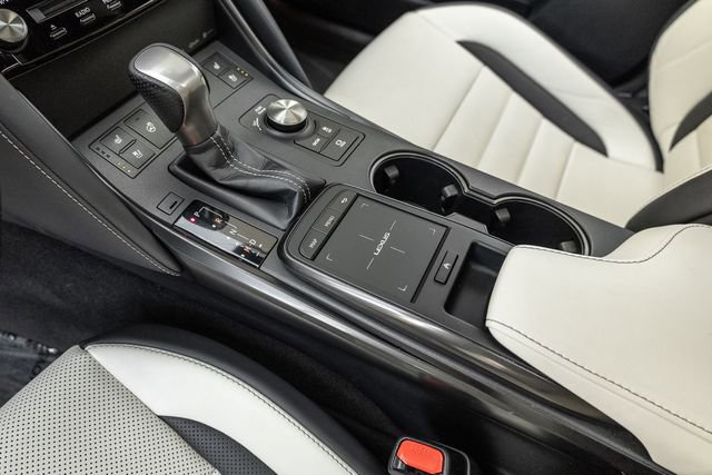 Used 2022 Lexus IS 350 F Sport w/ Navigation Package image 11