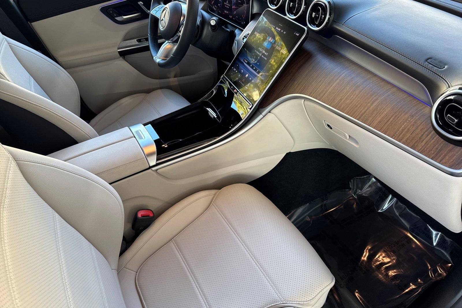 Certified 2024 Mercedes-Benz GLC 300 image 15