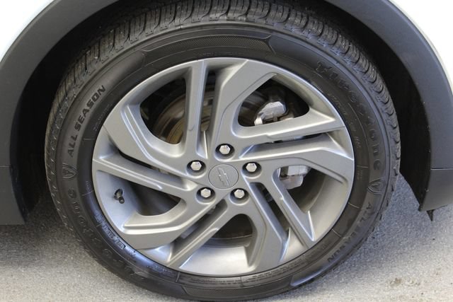 Used 2023 Chevrolet Bolt LT w/ Driver Confidence Package FWD image 14