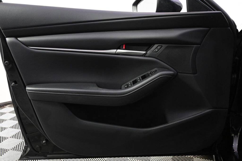 Used 2023 MAZDA MAZDA3 s image 22