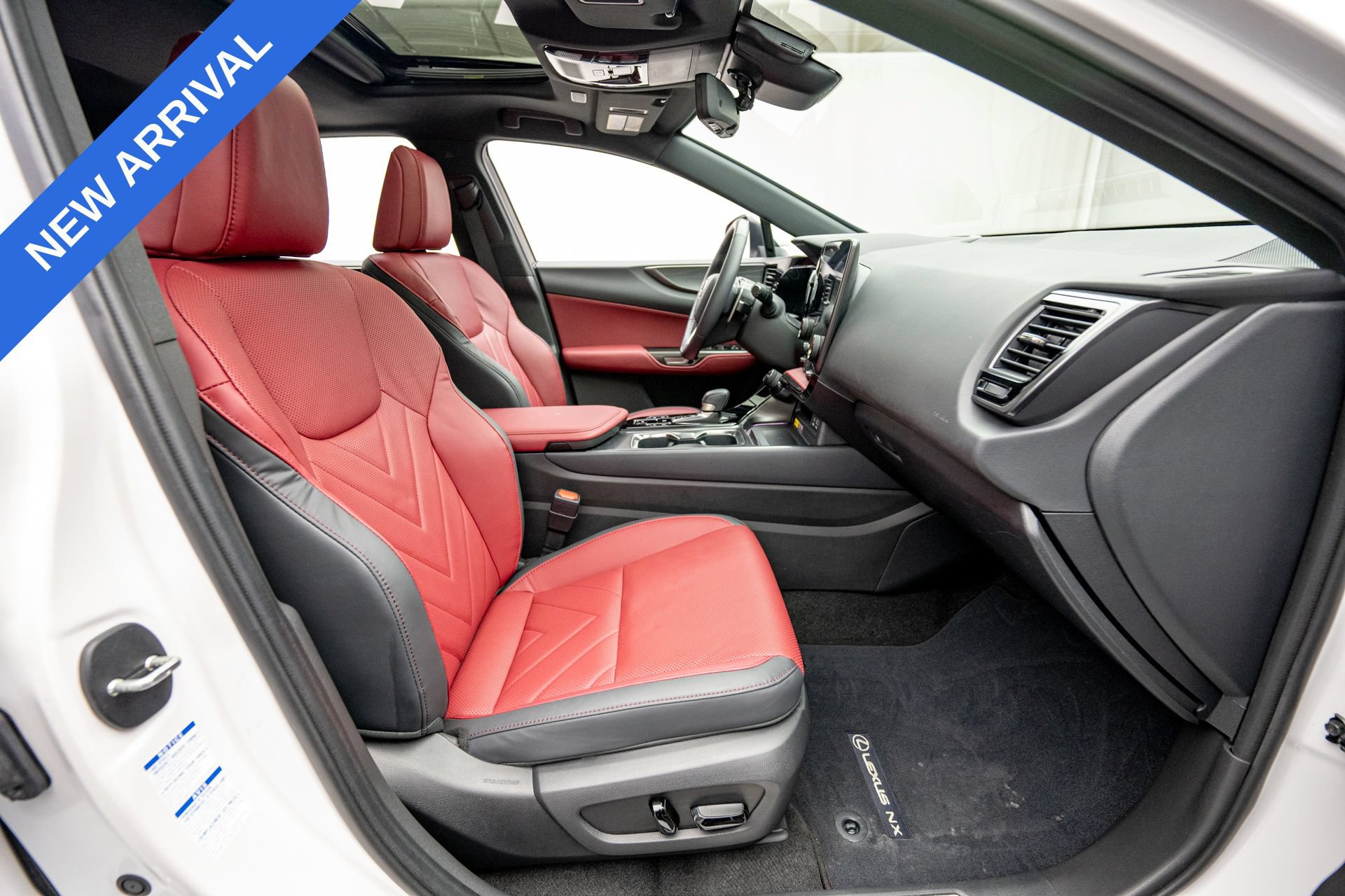Used 2023 Lexus NX 350 AWD image 12