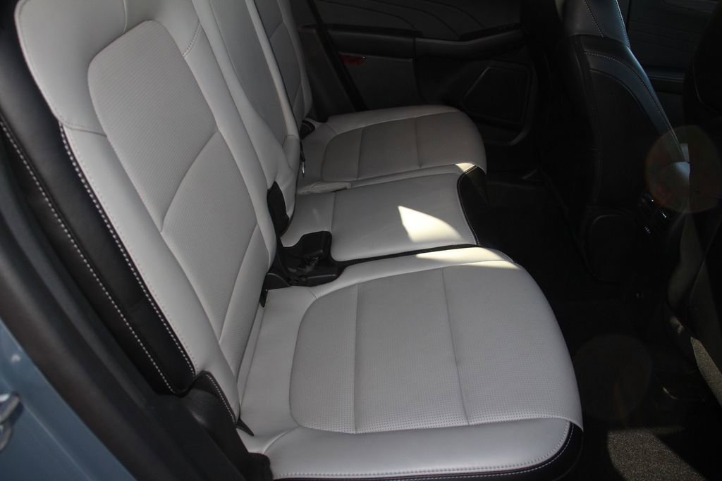 Certified 2023 Ford Escape Platinum image 25