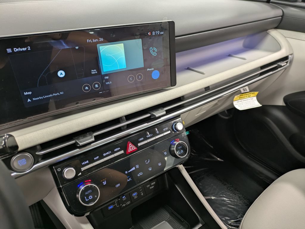 Certified 2025 Hyundai Tucson SEL AWD/4WD image 11