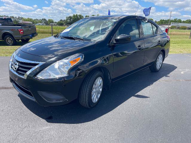 Used 2017 Nissan Versa S FWD image 4
