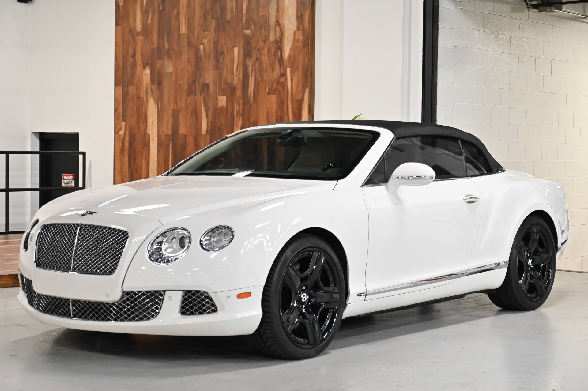 Used 2013 Bentley Continental GT w/ Convenience Specification Pkg AWD/4WD image 2