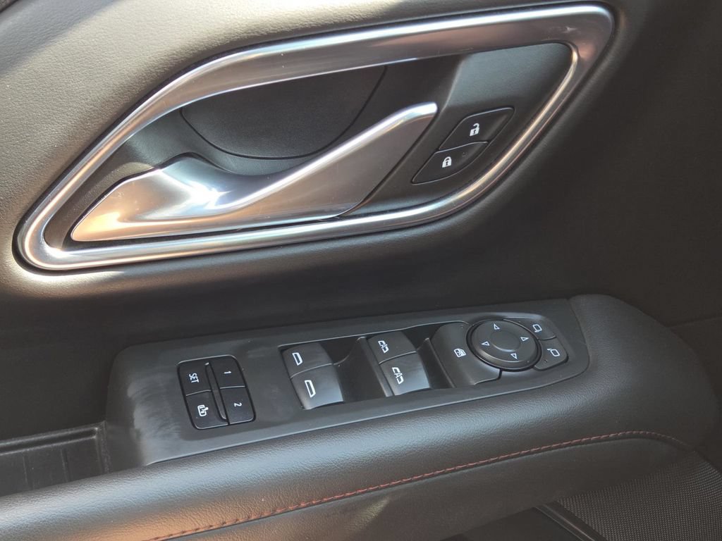 Used 2023 Chevrolet Suburban RST AWD/4WD image 26