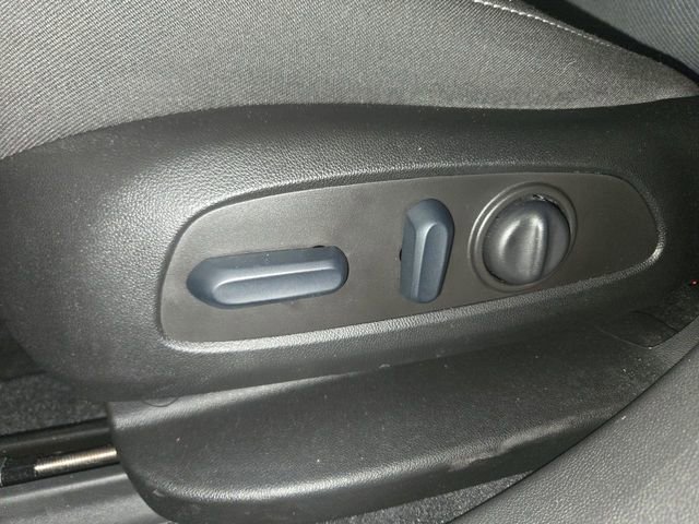 Used 2023 Chevrolet Blazer LT image 12