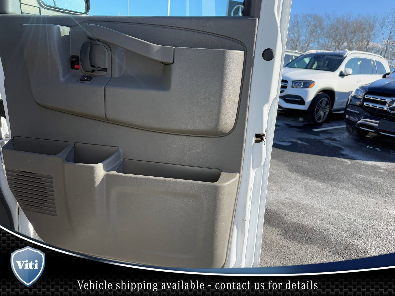 Used 2016 GMC Savana 2500 w/ Chrome Appearance Package image 23