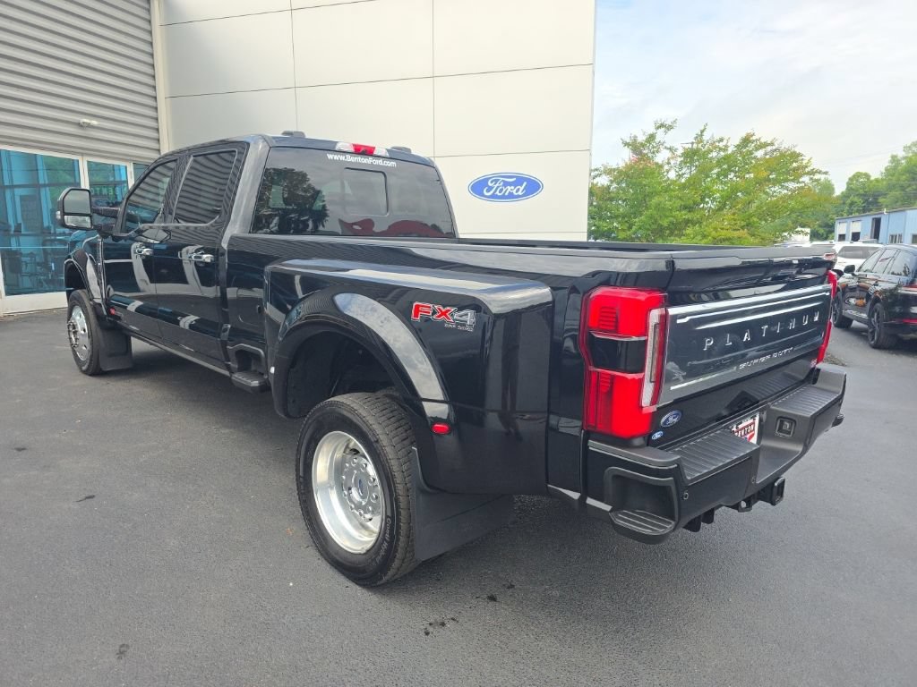 Used 2023 Ford F450 Platinum w/ FX4 Off-Road Package AWD/4WD image 16