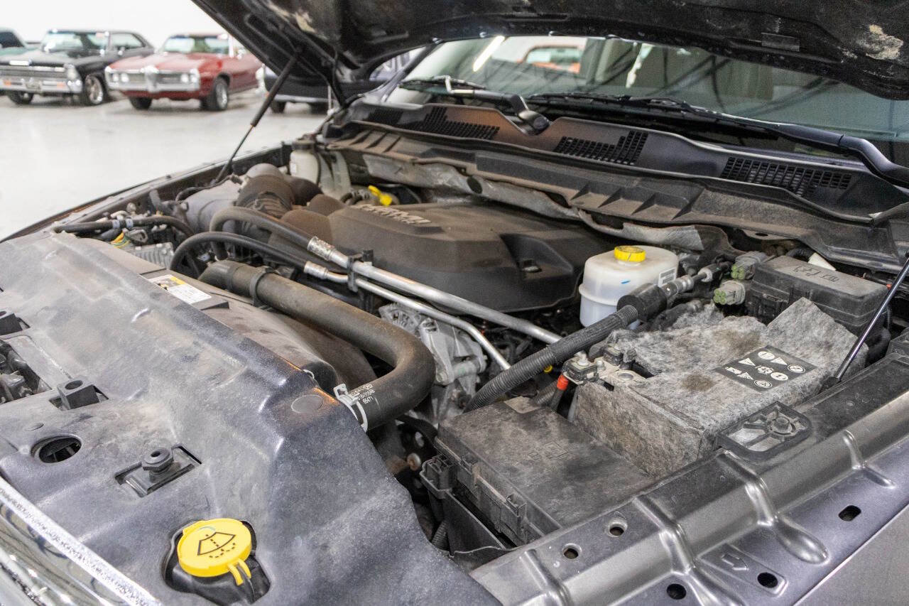 Used 2015 RAM 2500 Limited image 17