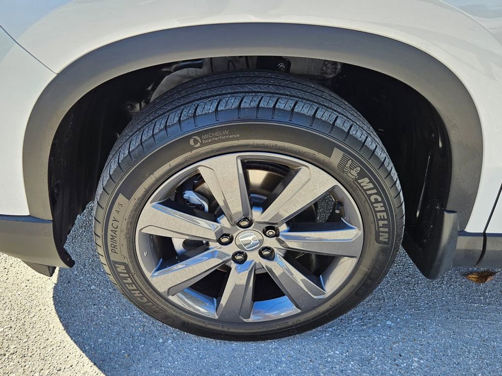 Certified 2024 Honda Pilot Sport image 18
